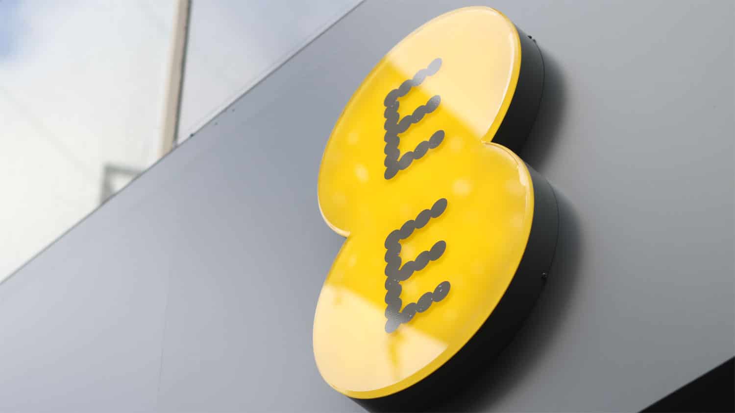 EE Pay As You Go Review: All You Need to Know About Bundles and Packs